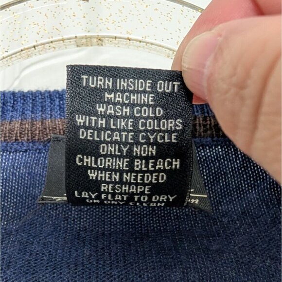 Jos A Bank Travelers Merino Wool Sweater Mens Size XL Blue Lightweight V Neck - Picture 4 of 8